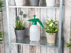 PEARL Pumpflasche Garten:3er-Set Pump-Drucksprüher Mit Messingdüse Und Sicherheitsventil, 1,5 L 9 PEARL Pumpflasche Garten:3er-Set Pump-Drucksprüher Mit Messingdüse Und Sicherheitsventil, 1,5 L -Rosenstein & Söhne Shop nx5667 3