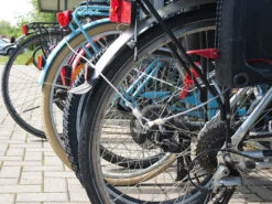 AGT Fahrradschloss:Wetterfestes Stahlseil Mit Vorhängeschloss, Ummantelt, 3 M, Ø 0,4 Cm -Rosenstein & Söhne Shop nx7099 4