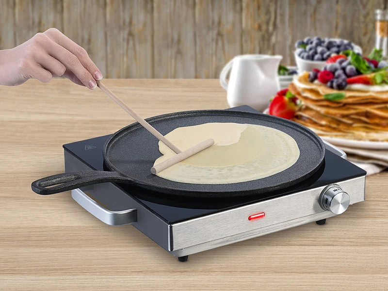 Rosenstein & Söhne Kochgeschirr:Gusseiserne Crêpe-Pfanne Für Grill Und Herd Mit Teigverteiler, 2er-Set 4 Rosenstein & Söhne Kochgeschirr:Gusseiserne Crêpe-Pfanne Für Grill Und Herd Mit Teigverteiler, 2er-Set – Bild 2